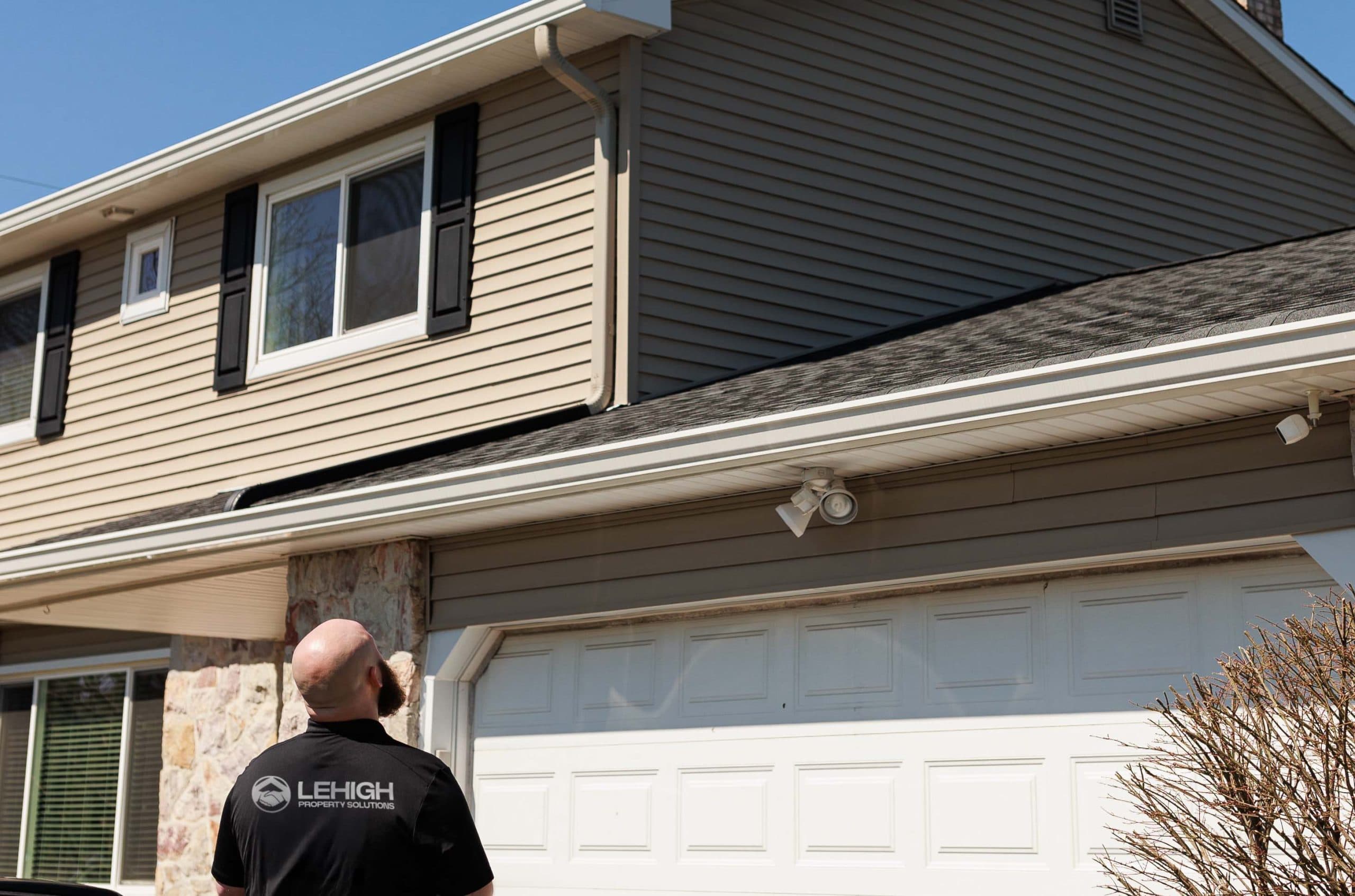 Mike Sup, InterNACHI Certified Inspector — evaluating a Bethlehem property