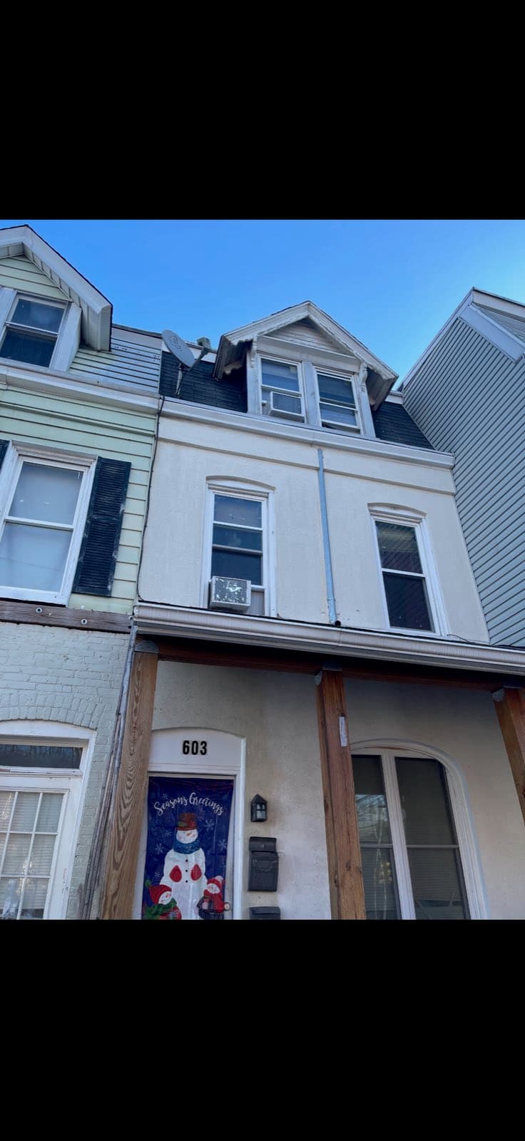 Distressed: Allentown, PA — rowhome at 603